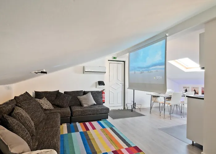 Bmyguest - Cascais Beach Villa II
